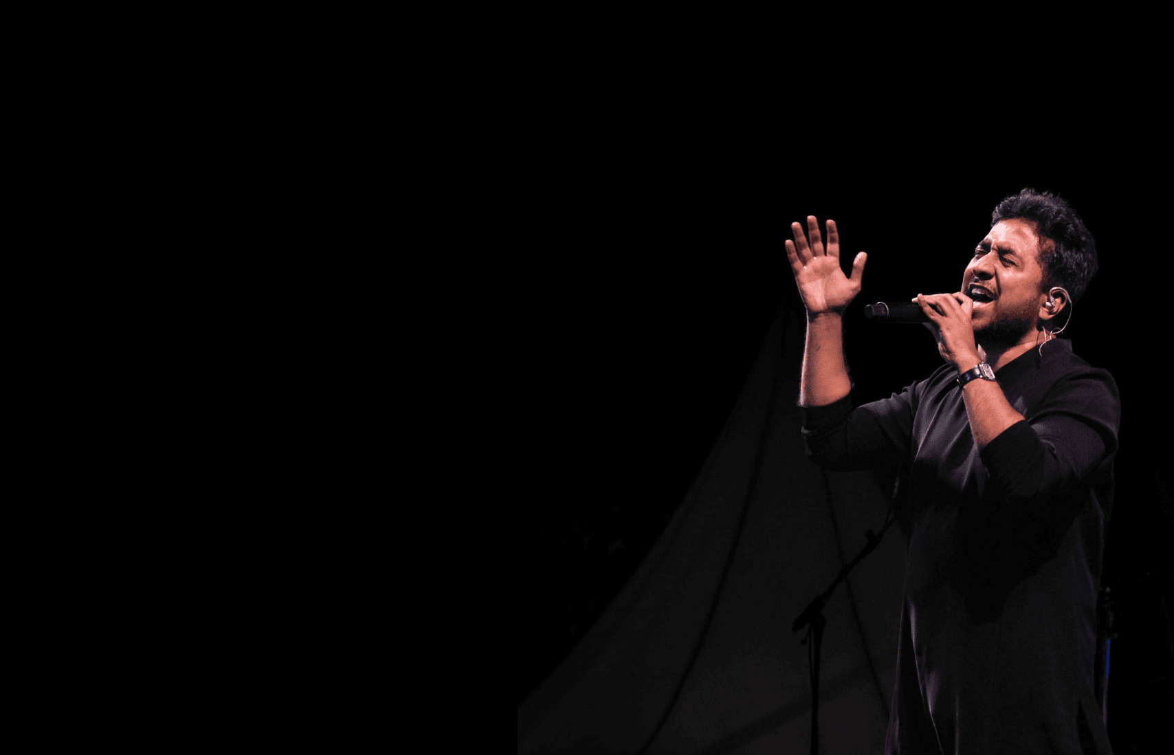 Vineeth Sreenivasan Live Concert 2025