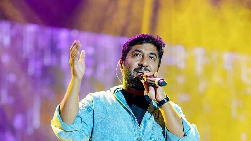 Vineeth Sreenivasan - Legendary Playback Singer performing at Vineeth Sreenivasan Live NZ